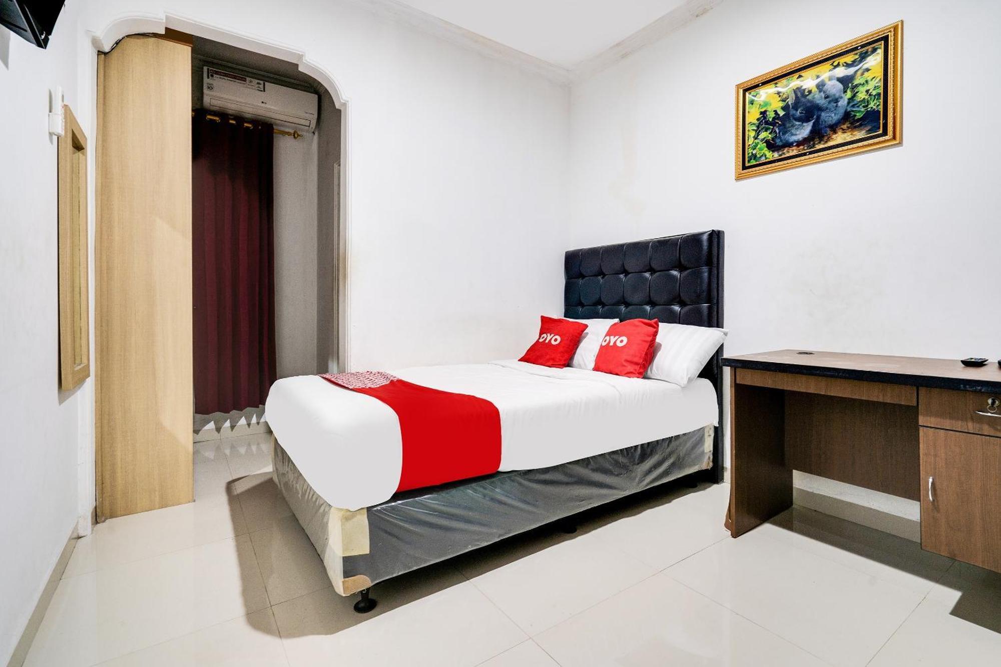Oyo Life 91994 Sawerigading Jatinangor Syariah Hotel Sayang Buitenkant foto