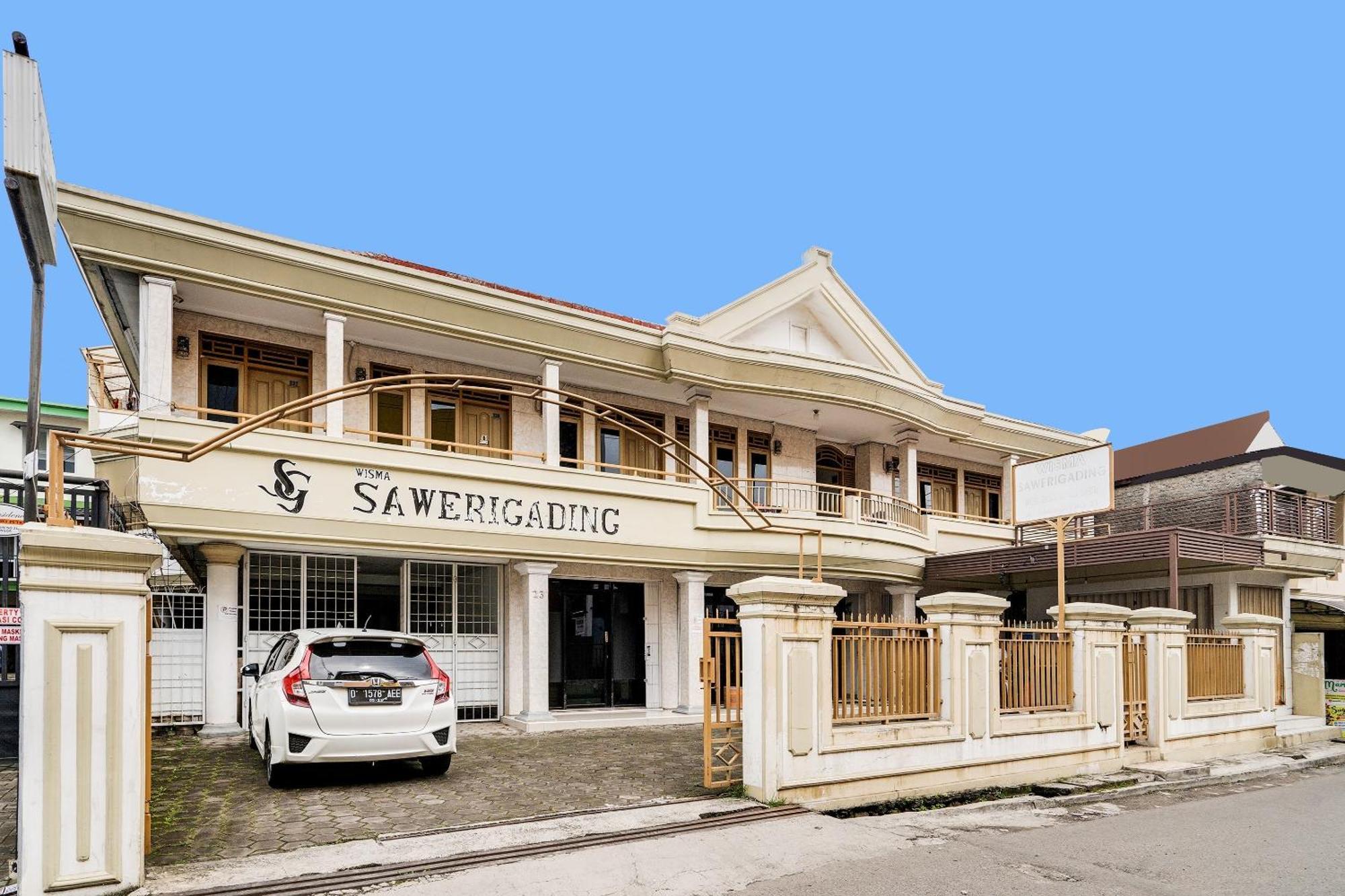 Oyo Life 91994 Sawerigading Jatinangor Syariah Hotel Sayang Buitenkant foto